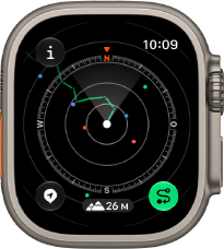 Apple Watch Ultra 4, Titangehäuse, Farbe Natur, Backtrack zeigt Route mit Kompass Wegbeschreibungen, rechte Seitenansicht, Digital Crown, erhöhte Seitentaste